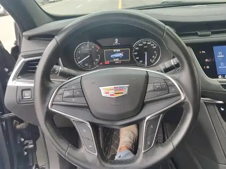 Cadillac XT5 2022 model 2.0T two-wheel-drive luxury version 15
