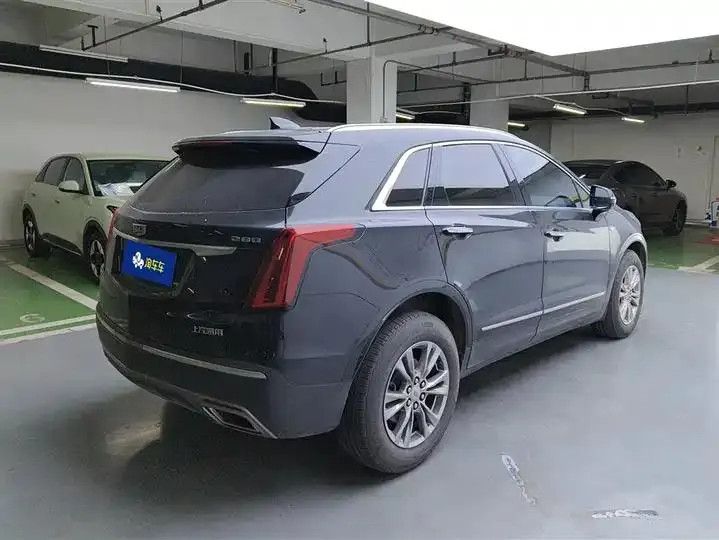Cadillac XT5 2022 model 2.0T two-wheel-drive luxury version 3