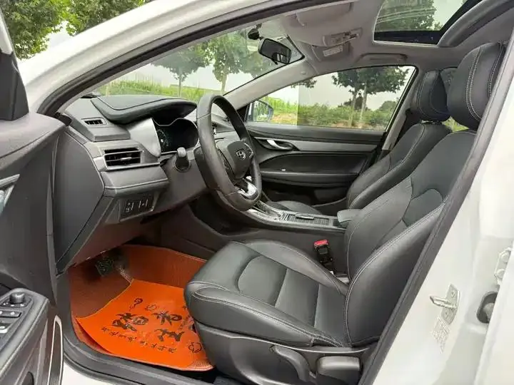 Emgrand 2021 UP 1.5L CVT Upward Edition 4