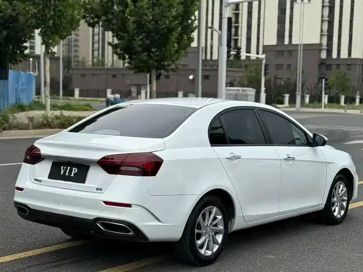 Emgrand 2021 UP 1.5L CVT Upward Edition 7