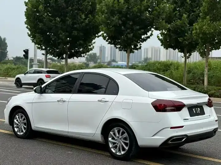 Emgrand 2021 UP 1.5L CVT Upward Edition 9