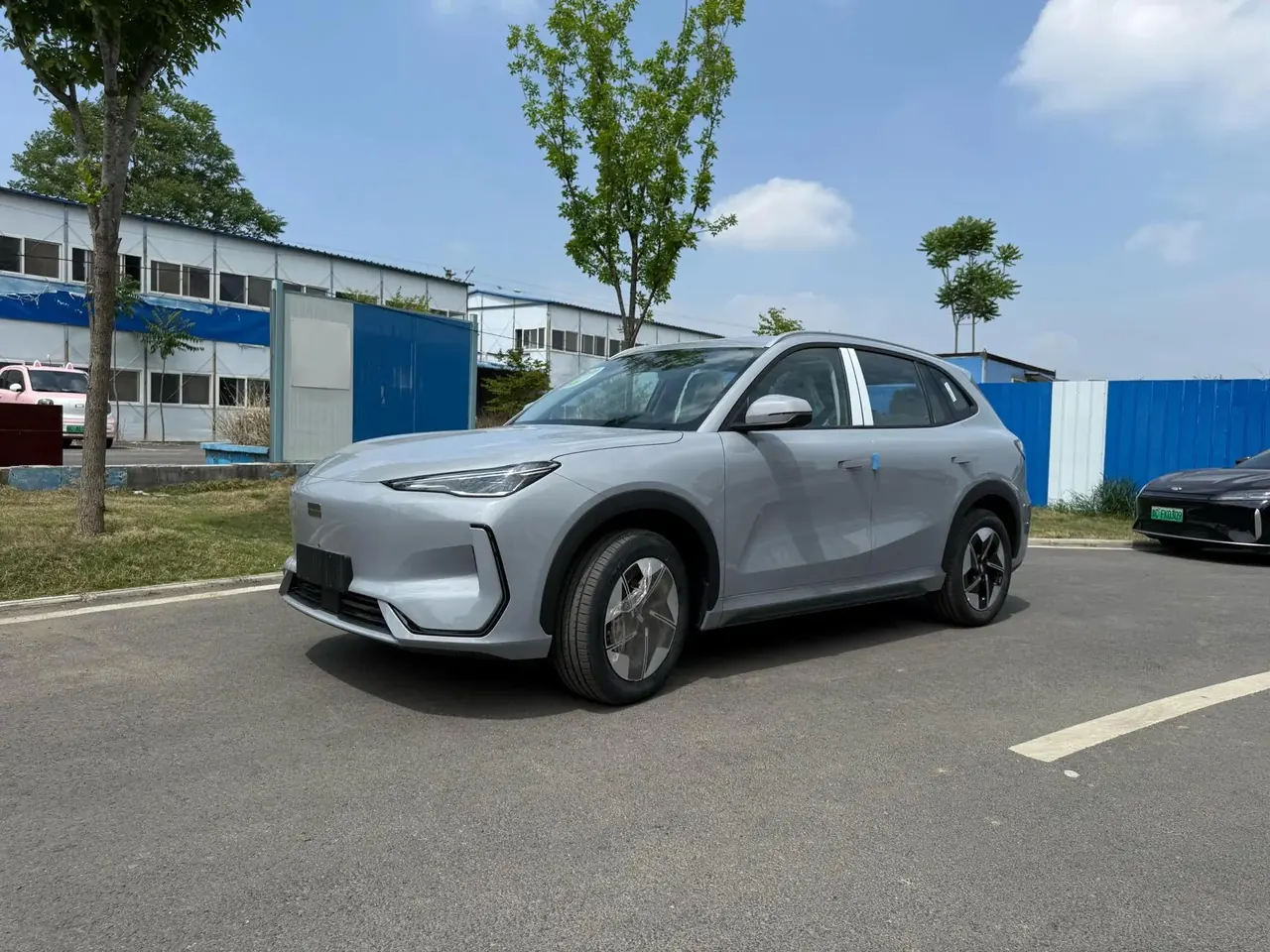 Geely Galaxy 2026 E 5 530km Discovery Edition Automatic Gear - View 1