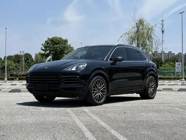 2019 Cayenne 3.0T - View 1