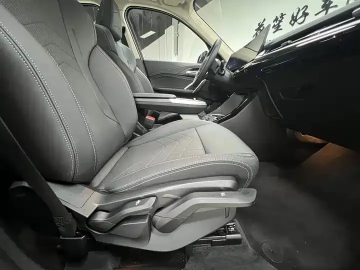 BMW X1 2024 sDrive20Li X Design Set 12