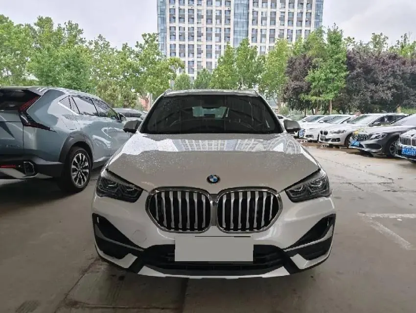BMW X1 2021 xDrive25Li exclusive type 2