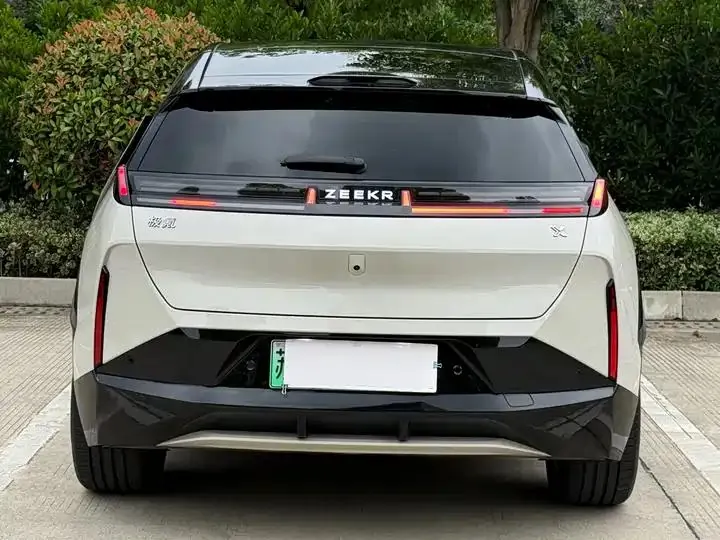 Zeekr X 2025 five-seat rear drive version 4