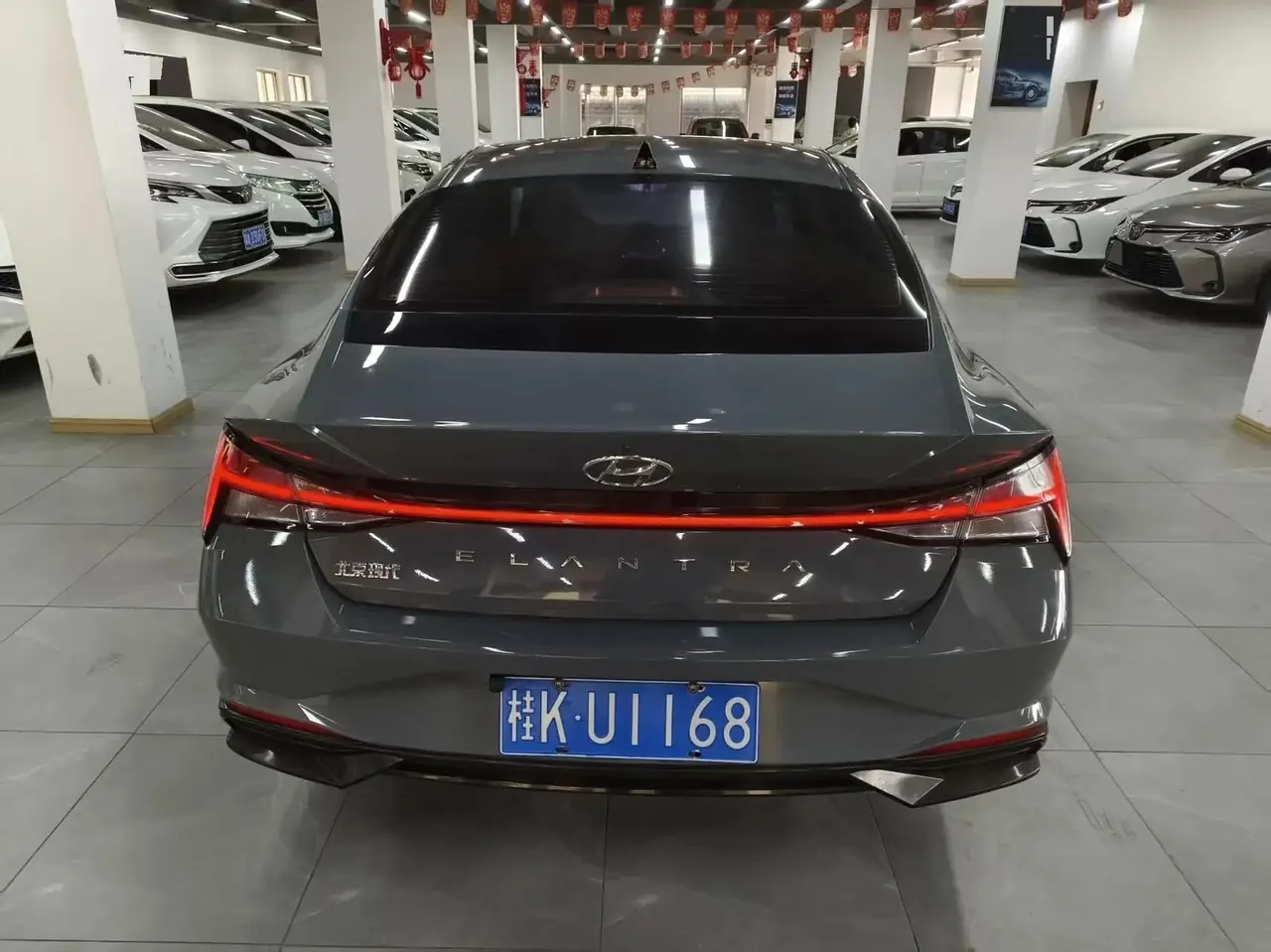 Elantra 2021 1.5L CVT Luxury Edition 6