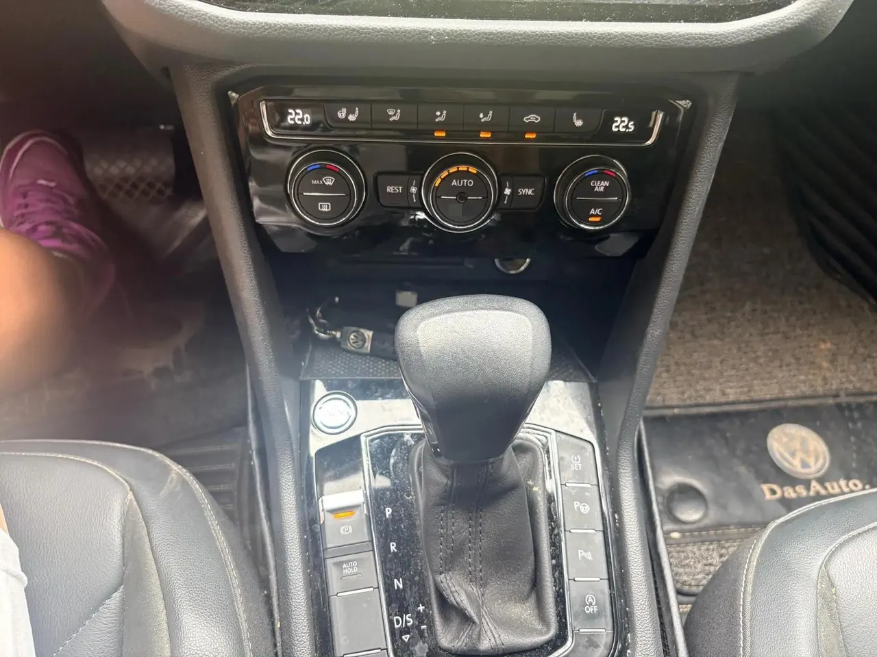 Tiguan L 2020 330TSI Auto Two-Drive Smart Deluxe Edition VI 8