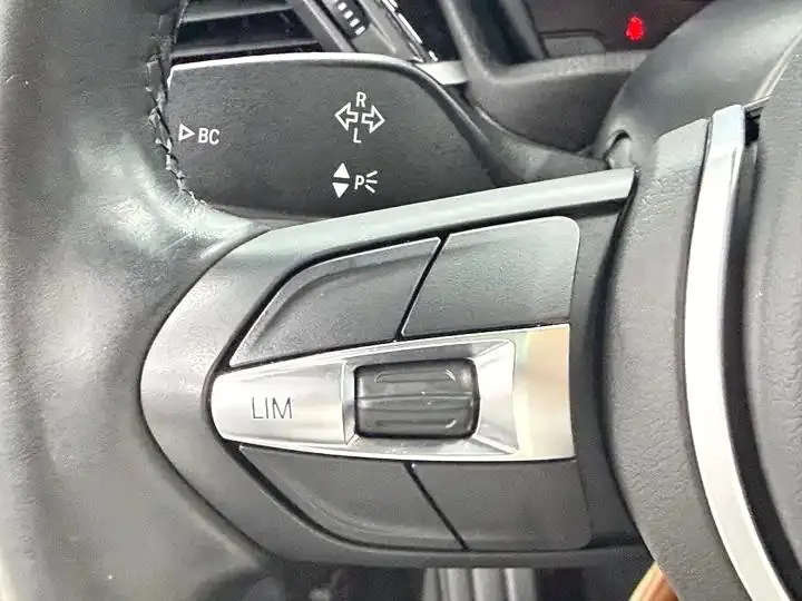 BMW X1 2022 sDrive20Li Luxury Model 12
