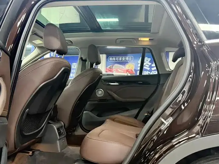 BMW X1 2022 sDrive20Li Luxury Model 18