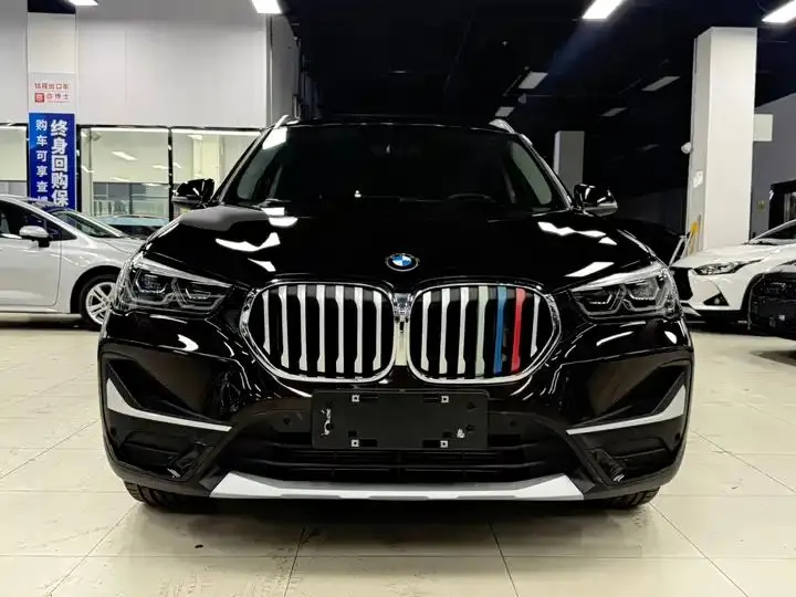 BMW X1 2022 sDrive20Li Luxury Model 3
