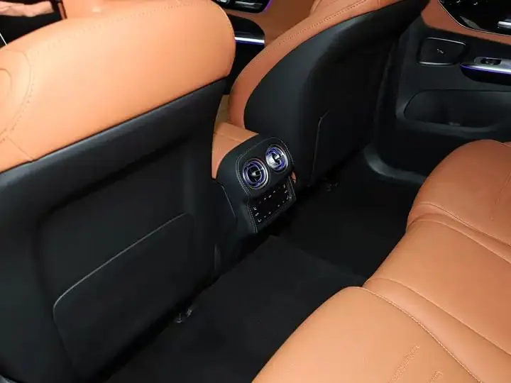 Mercedes Benz GLC 2025 model modified GLC 260 L 4MATIC luxury model 12