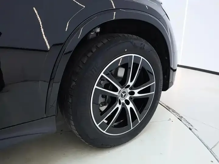 Mercedes Benz GLC 2025 model modified GLC 260 L 4MATIC luxury model 18