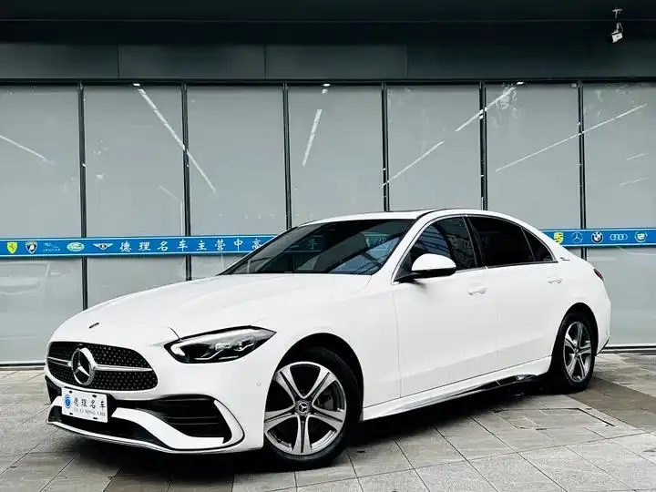 Открыть галерею: Mercedes Benz Class C 2022 C 200 L Sports Edition
