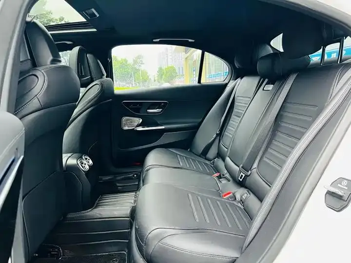 Mercedes Benz Class C 2022 C 200 L Sports Edition 10