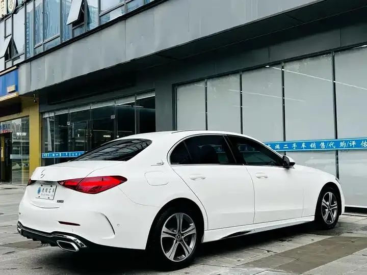 Mercedes Benz Class C 2022 C 200 L Sports Edition 13