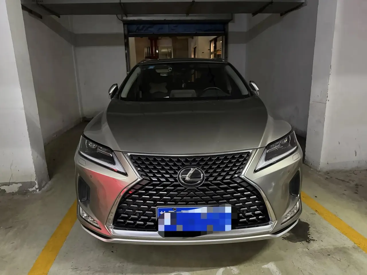 Lexus RX 2020 15000.00g Drive Comfort Edition Country V 2