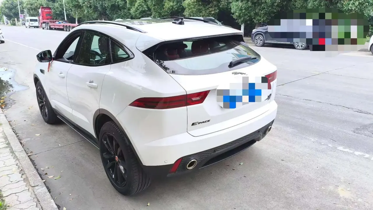 Jaguar E-PACE 2024 Yao Black Sports Edition R-DYNAMIC SE BLACK 11
