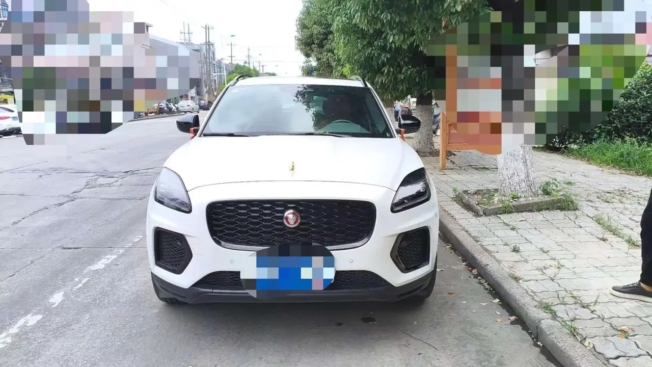 Jaguar E-PACE 2024 Yao Black Sports Edition R-DYNAMIC SE BLACK 2