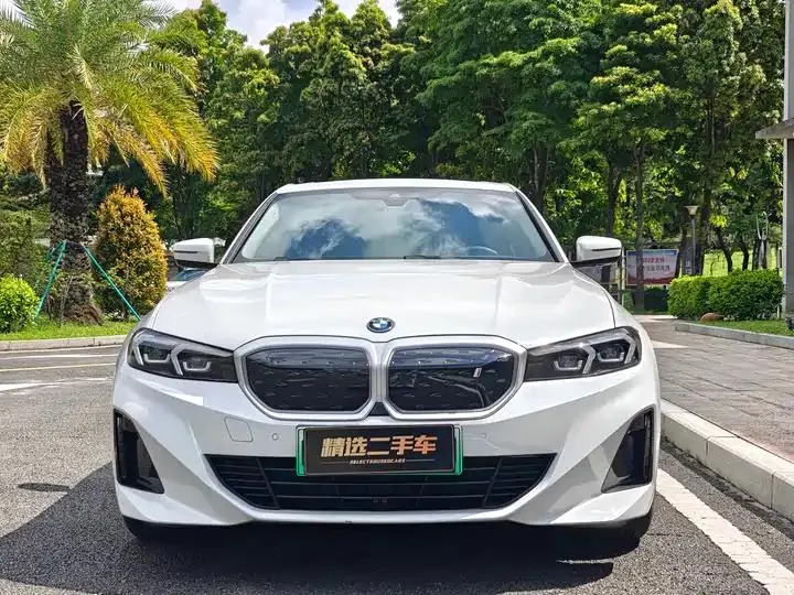 BMW i3 2024 eDrive 35 L 2