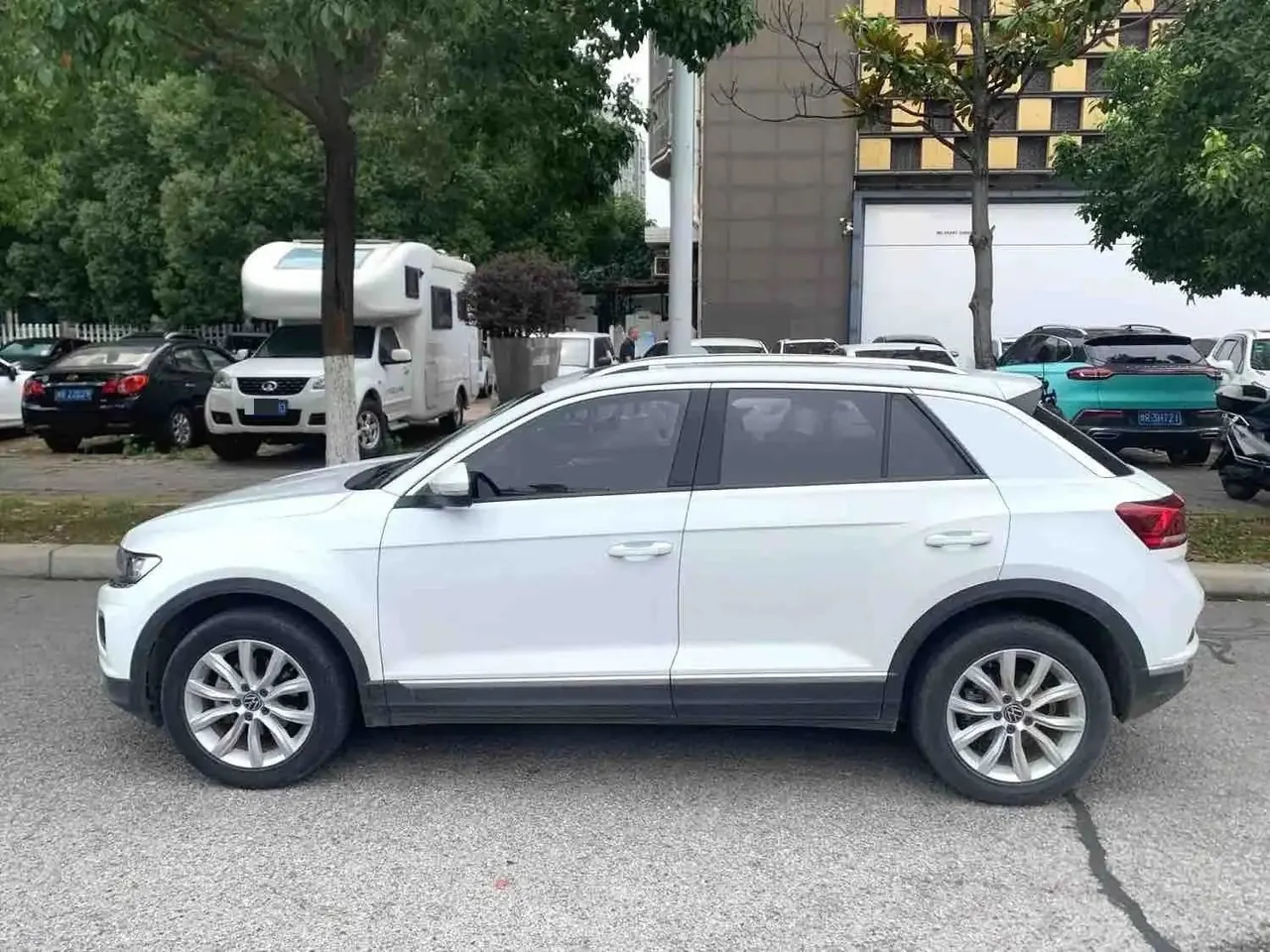 T-ROC Tange 2020 280TSI DSG Two-Drive Elite Model 3