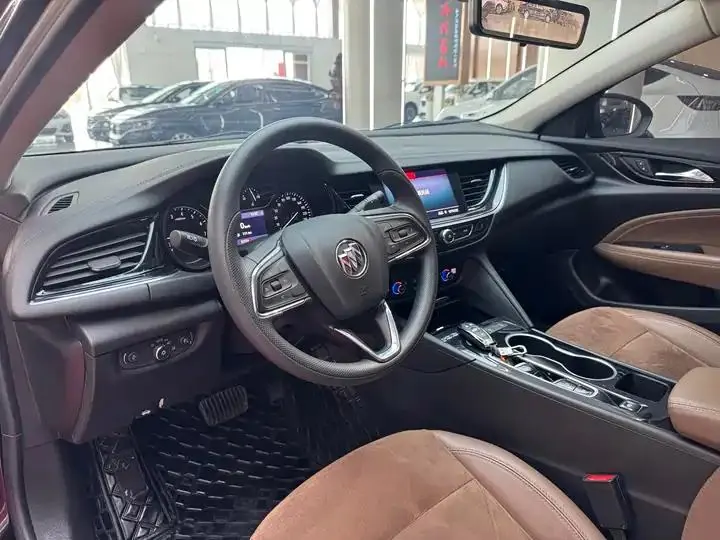 Regal 2022 552T Smart 10
