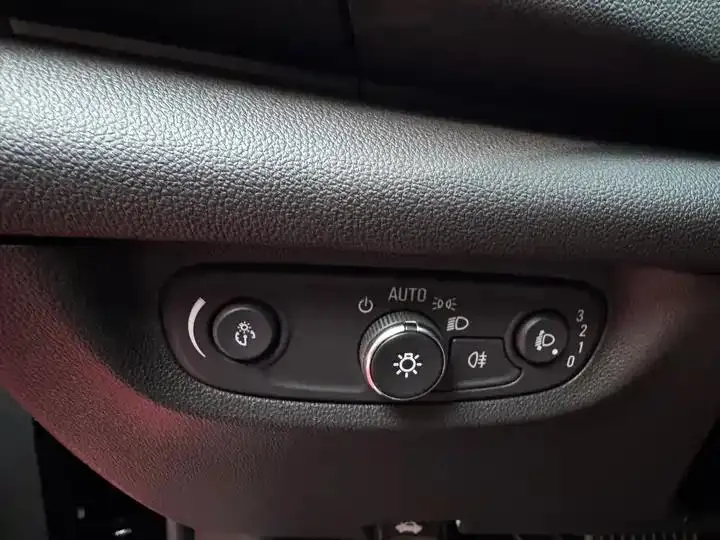 Regal 2022 552T Smart 16