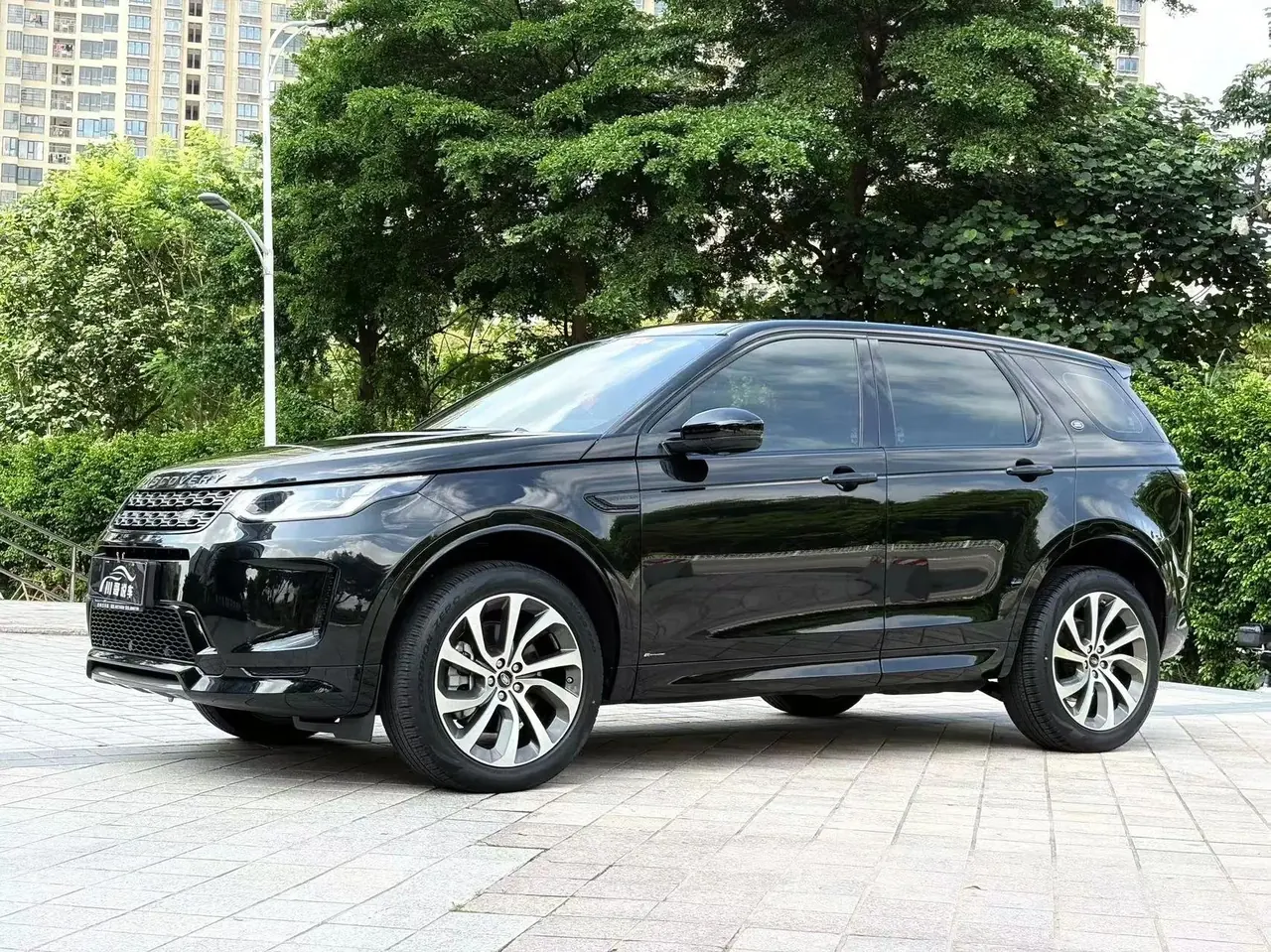 Discovery Sport 2020 249PS R-Dynamic Performance Edition - View 1