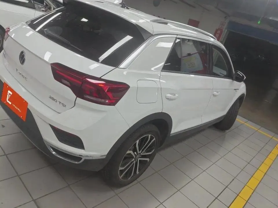 T-ROC 2021 280TSI DSG Front-Wheel-Drive Comfort Smart Connect Edition 6