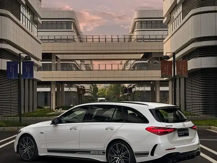 Mercedes Benz C- Class AMG 2024 Modified AMG C 43 4MATIC Travel Sedan Special Edition 4