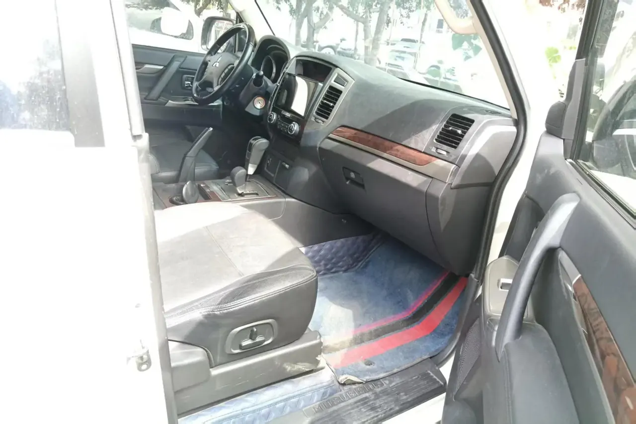 Pajero (Imported) 2018 3.0L Automatic Standard Edition 3