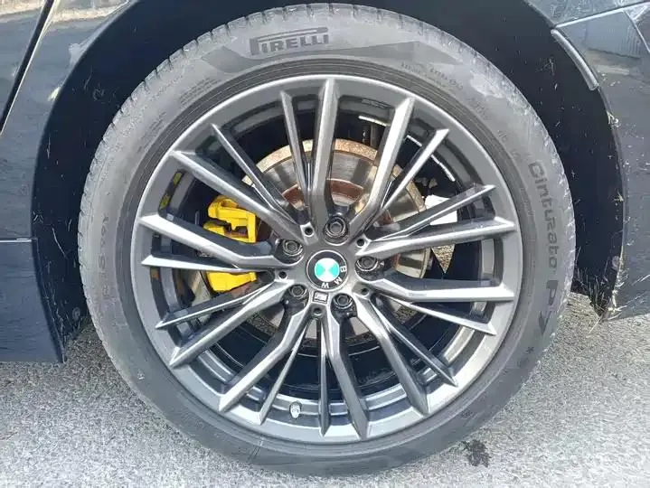 BMW 3 Series 2020 325Li M Sports Night Suit 18