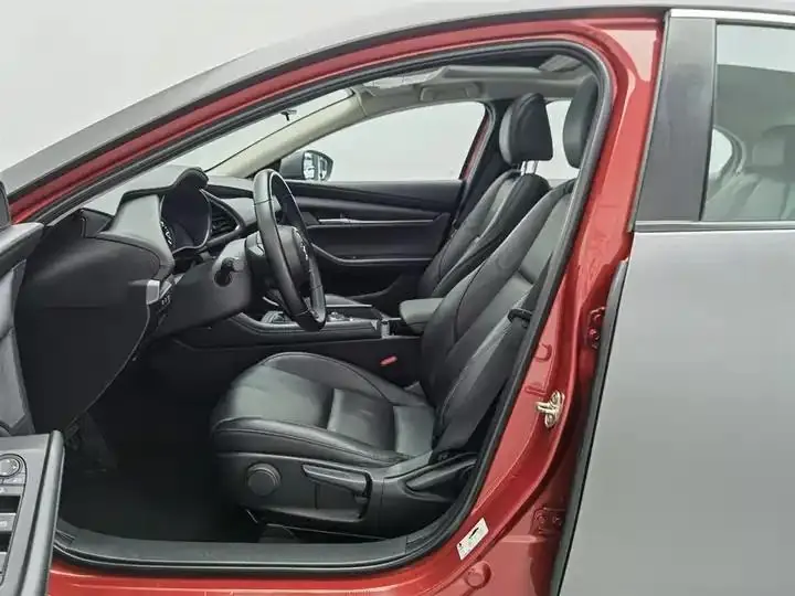 Mazda 3 Onksera 2021 1.5L Automatic Quality Edition 10