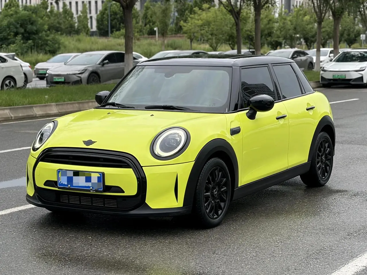 MINI 2022 model change 1.5T ONE five-door version PLUS - View 1