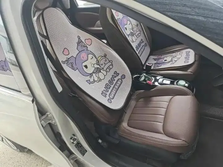 WuLing Plantronics 2023 333km LingBox Connected 25