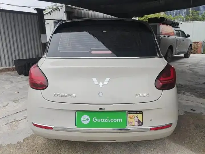 WuLing Plantronics 2023 333km LingBox Connected 6