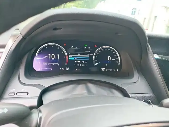 Camry 2023 2.5G Deluxe Edition 4