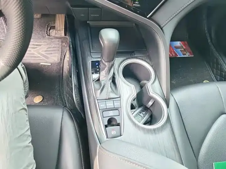 Camry 2023 2.5G Deluxe Edition 7