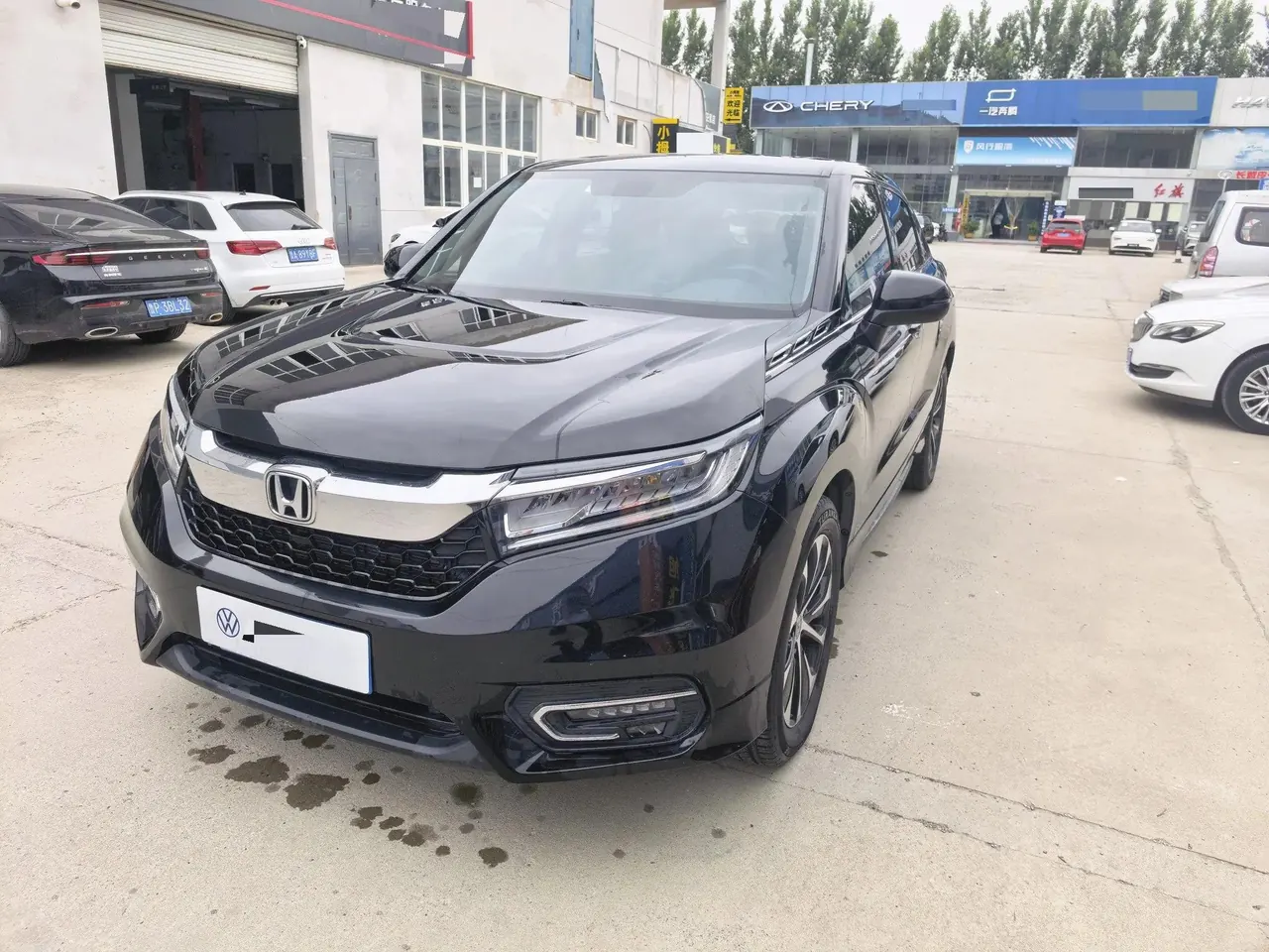 Открыть галерею: AVANCIER 2019 240TURBO Front-Wheel-Drive Prestige Edition