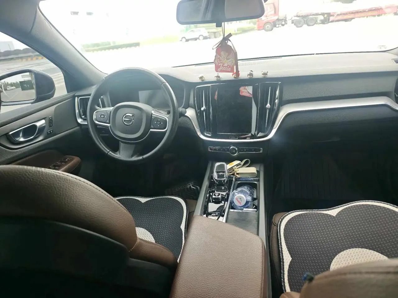 Volvo S60 2022 B4 Zhiyi Deluxe Edition 3