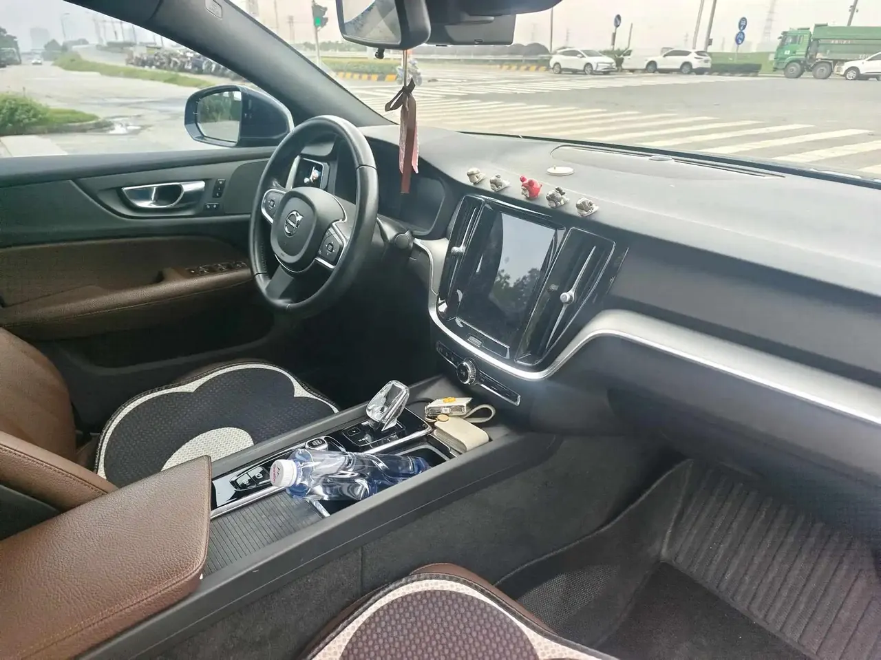 Volvo S60 2022 B4 Zhiyi Deluxe Edition 5