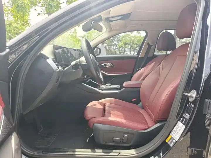 BMW i3 2024 eDrive 35 L 10