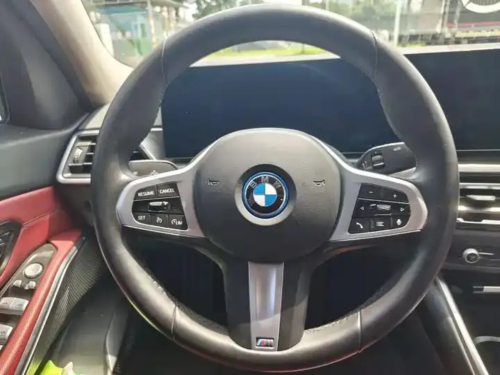 BMW i3 2024 eDrive 35 L 13