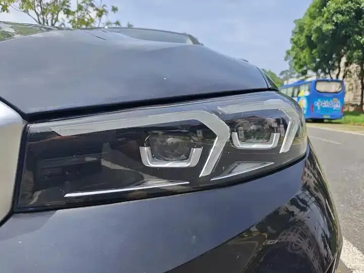 BMW i3 2024 eDrive 35 L 17