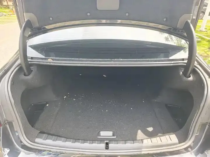 BMW i3 2024 eDrive 35 L 19