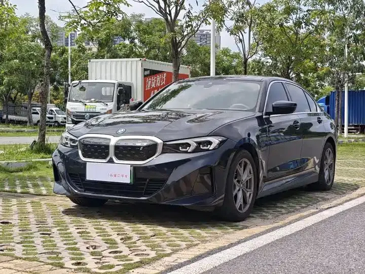 BMW i3 2024 eDrive 35 L 2