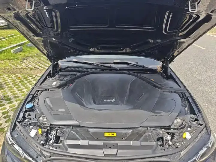 BMW i3 2024 eDrive 35 L 20