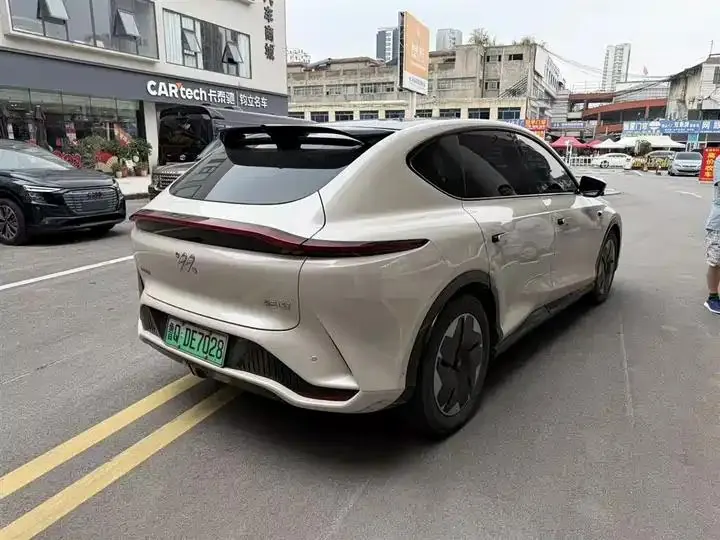 IM LS7 2023 90kWh Elite 4WD Edition 2