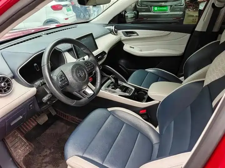 MG Pilot 2021 300TGI Automatic Two-Drive Trophy Smart Edition 8