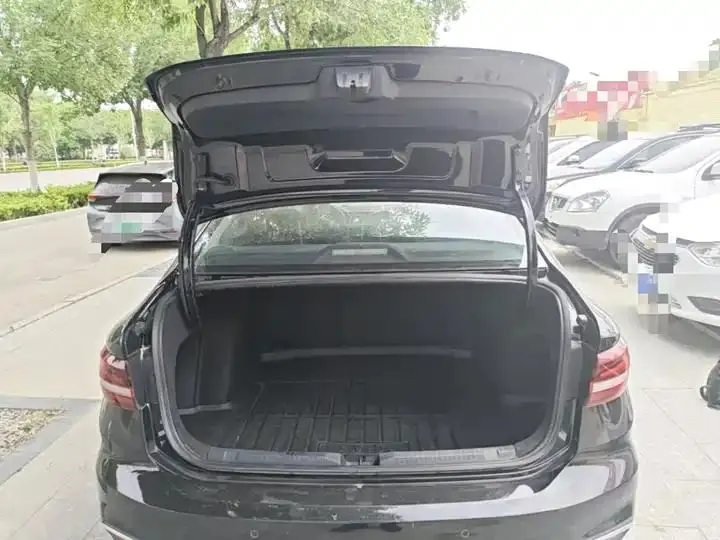 Lavida 2023 Facelift 1.5L Automatic Man-Yi Edition 15